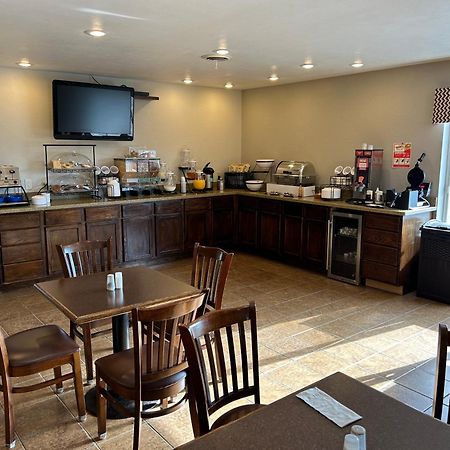 Boarders Inn & Suites By Cobblestone Hotels - Munising Wetmore ภายนอก รูปภาพ
